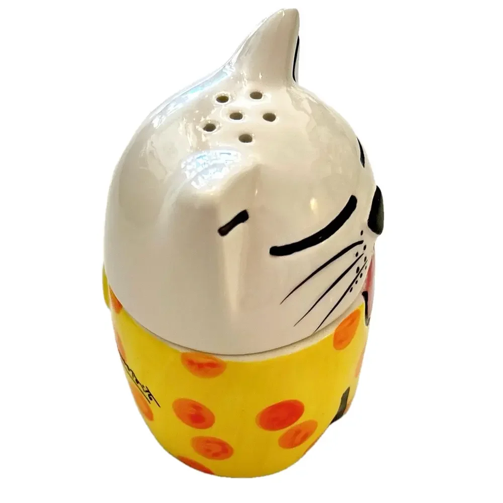 Romero Britto Cat Stacking Salt & Pepper Shakers Collectible Artist Decor